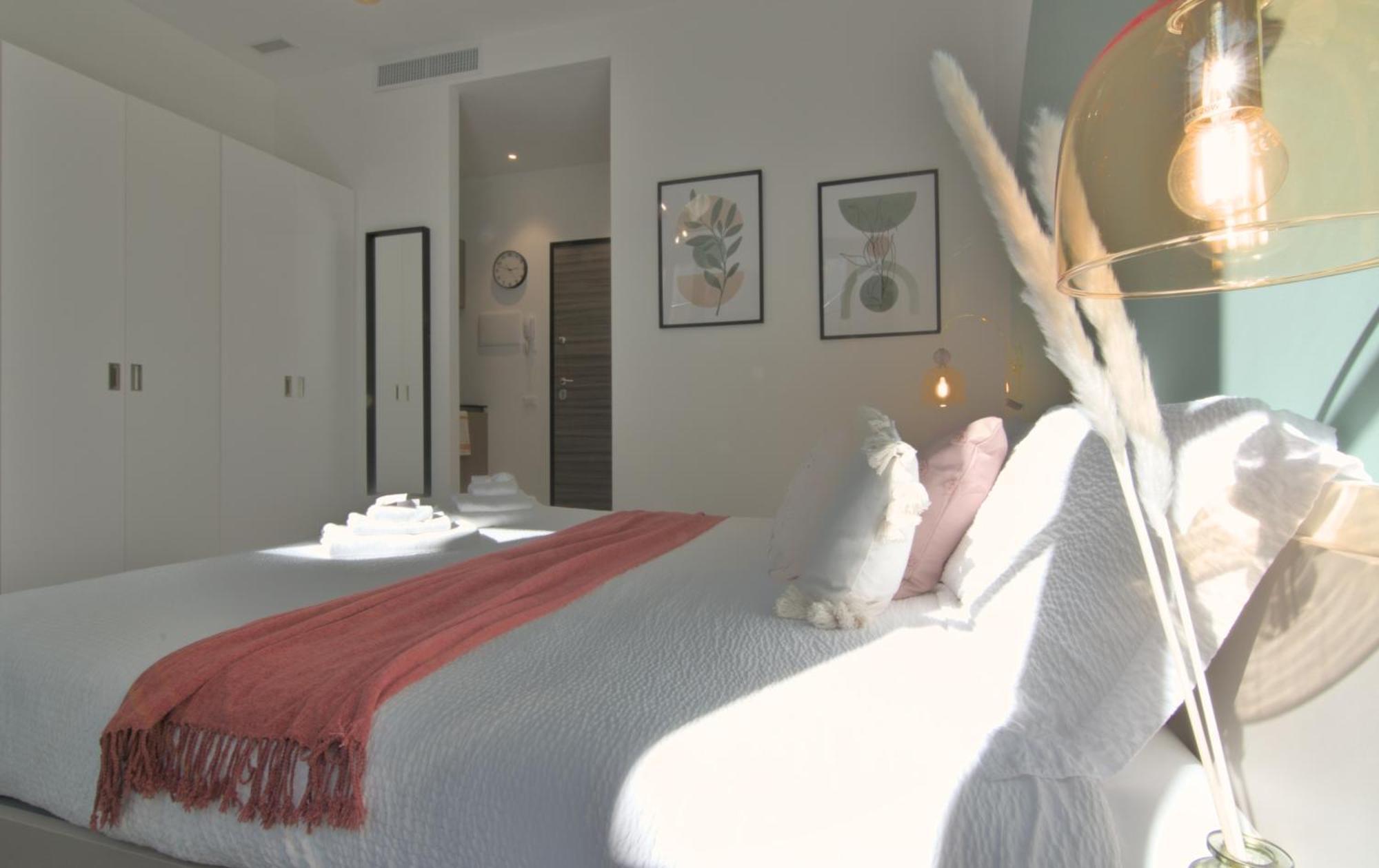 Ca Del Lasco - Modern Apartments In Classic Villa 贝拉诺 外观 照片