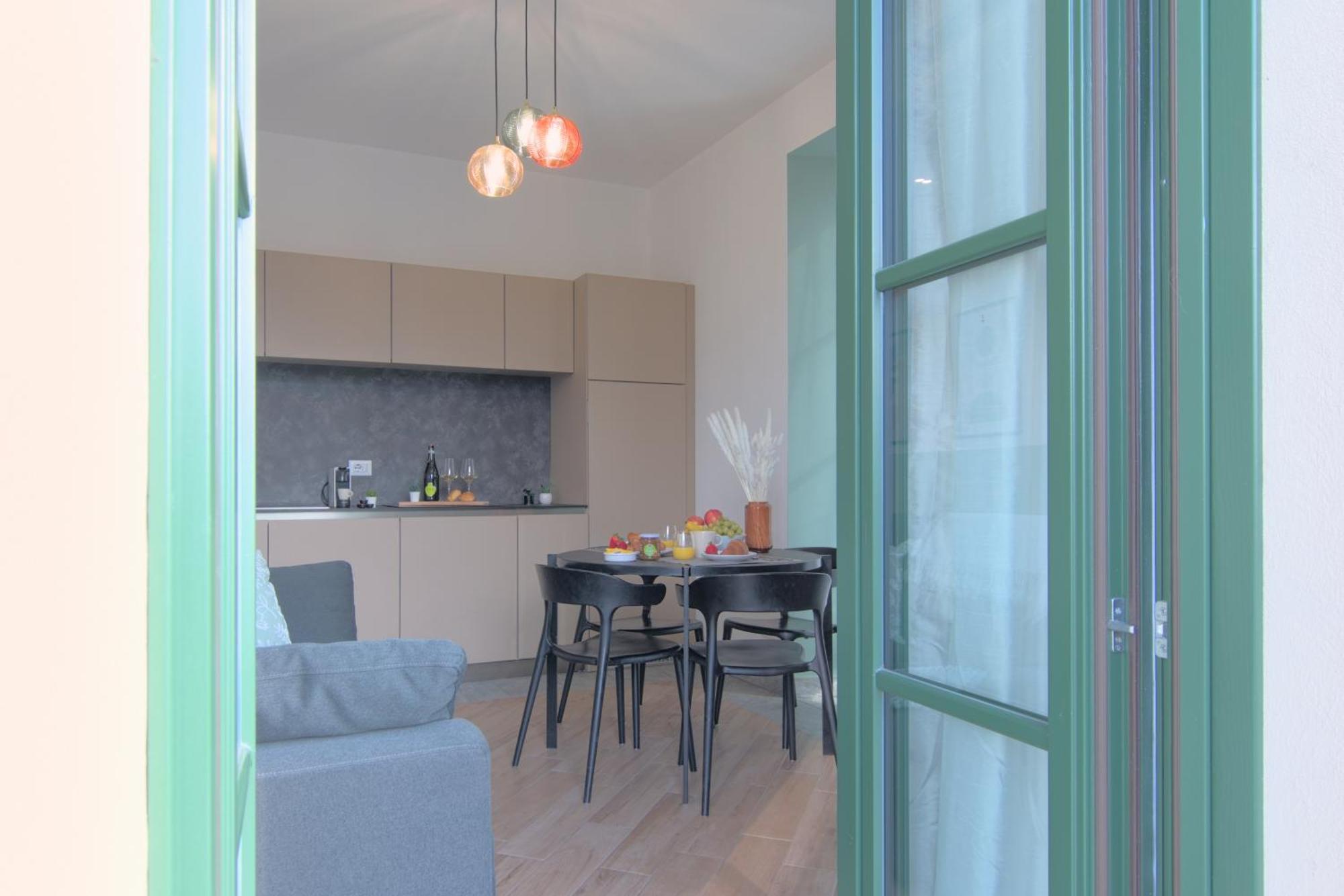 Ca Del Lasco - Modern Apartments In Classic Villa 贝拉诺 外观 照片