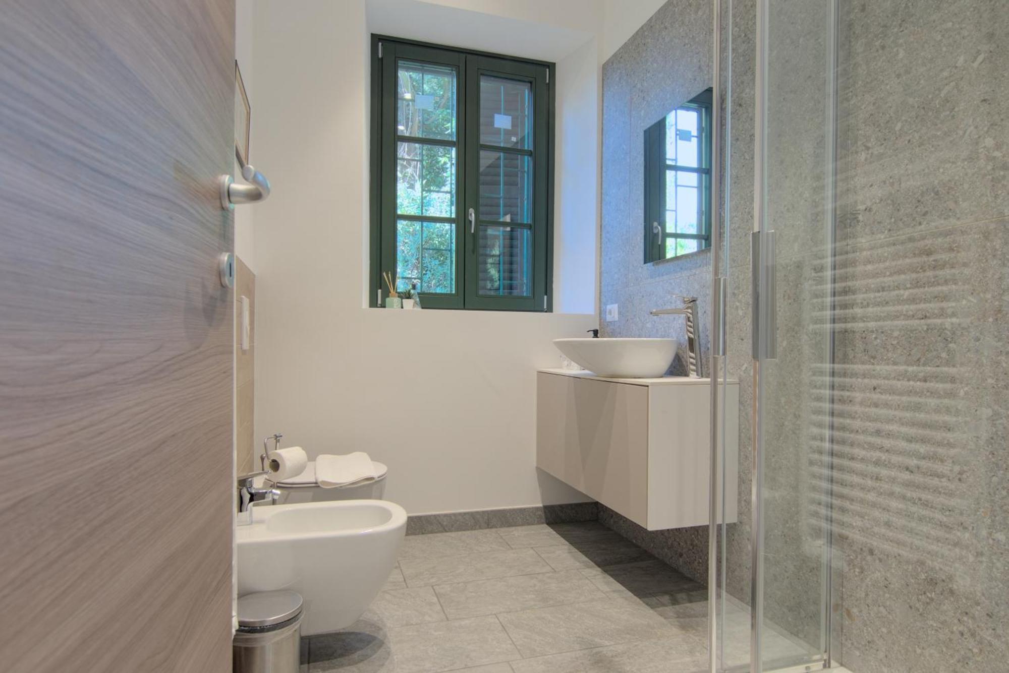 Ca Del Lasco - Modern Apartments In Classic Villa 贝拉诺 外观 照片